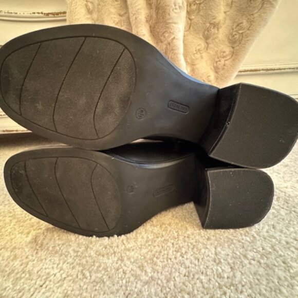 Black Nine West Short Boots - Women's 9 1/2 - Picture 9 of 10